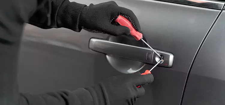 Locked Out of Car Help North Aurora