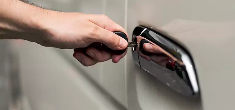 Why Choose Our Auto Locksmith Team in North Aurora, IL?
