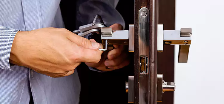 Commercial Door Lock Repair North Aurora