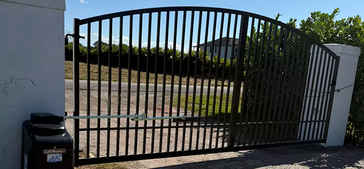 Driveway Fence Repair North Aurora