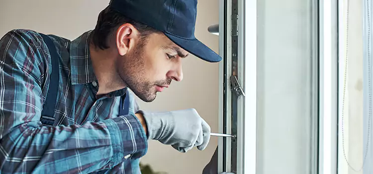 Emergency Response for Latch Issues North Aurora
